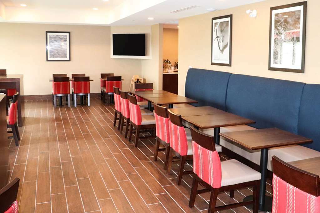 Comfort Inn & Suites Greater Napanee Ресторант снимка
